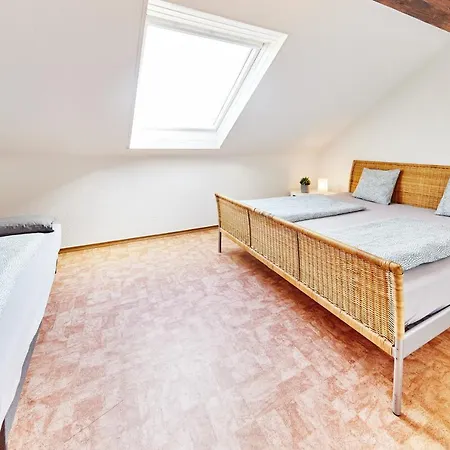 Apartment Charmant, Zentral, Nur 5 Gehminuten Vom Europa-park