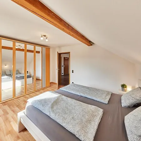 Charmant, Zentral, Nur 5 Gehminuten Vom Europa-park Apartment Rust